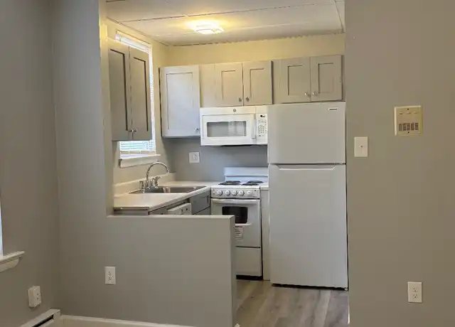Property at 3218 Wisconsin Ave Unit B8, Washington, DC, 20016, 1 bed, 1 bath, [object Object]