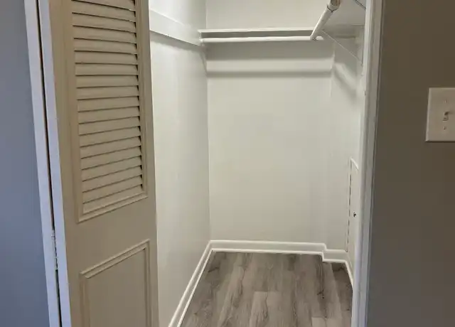 Property at 3218 Wisconsin Ave Unit B8, Washington, DC, 20016, 1 bed, 1 bath, [object Object]