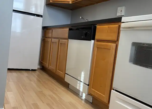 Property at 3218 Wisconsin Ave Unit B8, Washington, DC, 20016, 1 bed, 1 bath, [object Object]