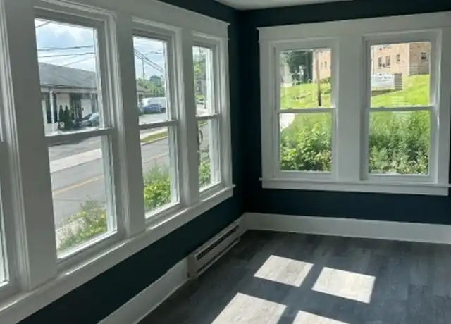 Property at 60 Mill St Unit 1, Newton, NJ, 07860, 2 beds, 1 bath, [object Object]