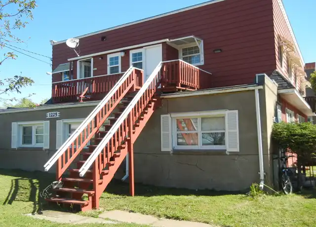 Property at 1225 Banks Ave Unit 8, Superior, WI, 54880, 1 bed, 1 bath, [object Object]