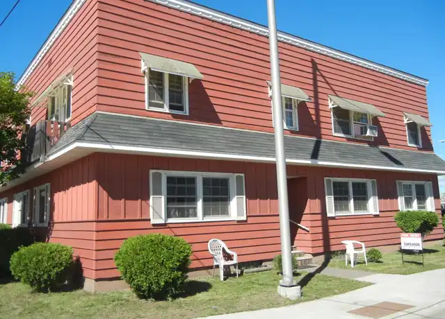 Property at 1225 Banks Ave Unit 8, Superior, WI, 54880, 1 bed, 1 bath, [object Object]