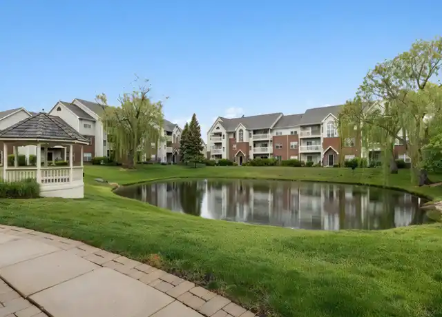 Property at 78 Sterling Cir, Wheaton, IL, 60189, 1 bed, 1 bath, [object Object]