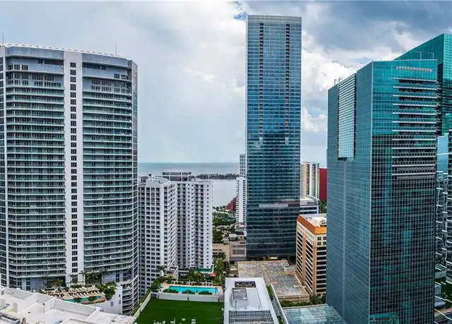 Property at 1200 Brickell Bay Dr #3821, Miami, FL, 33131, 1 bed, 1 bath, [object Object]