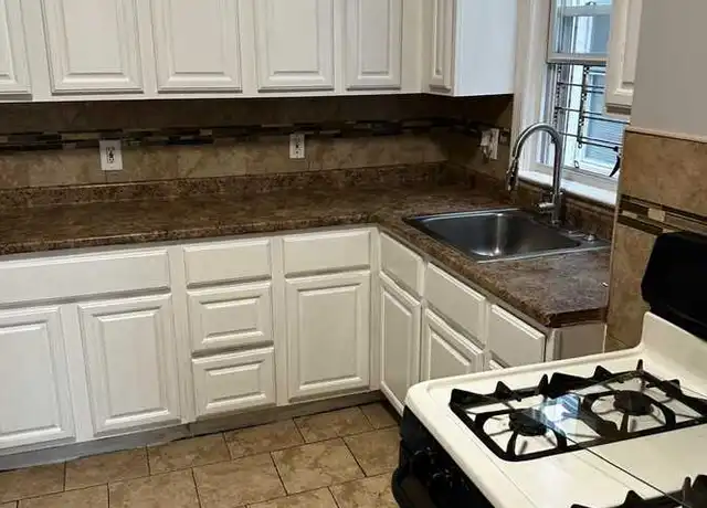 Property at 141 Bedford St Unit 1stFL, East Orange, NJ, 07018, 2 beds, 1 bath, [object Object]