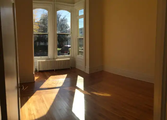 Property at 172 W 4th St Unit 1, Oswego, NY, 13126, 1 bed, 1 bath, [object Object]