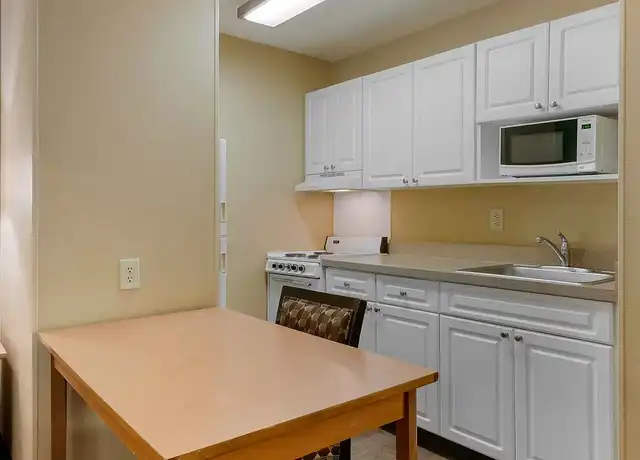 Property at Orlando - Universal Studios - 5610 Vineland Rd, Orlando, FL, 32819, 0 beds, 1 bath, [object Object]
