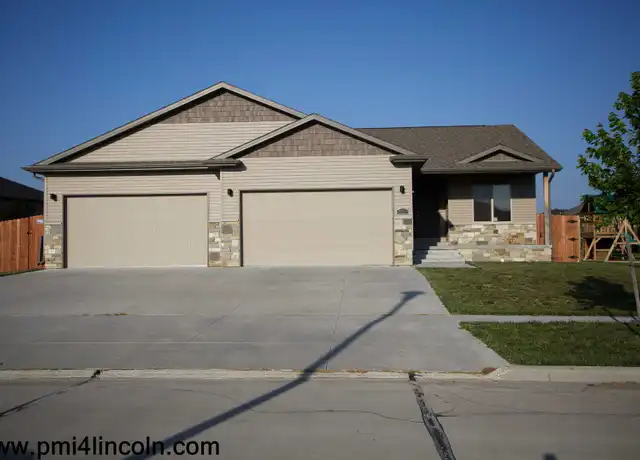 Property at 9800 S 72nd St, Lincoln, NE, 68516, 5 beds, 3 baths, [object Object]