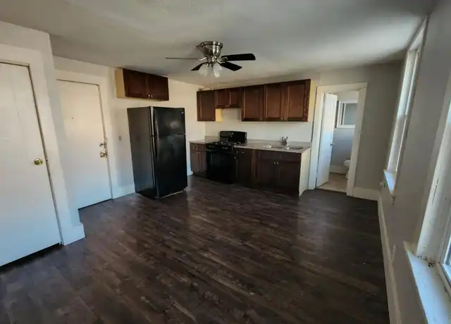 Property at 511 E Cherry St, Springfield, MO, 65806, 1 bed, 1 bath, [object Object]
