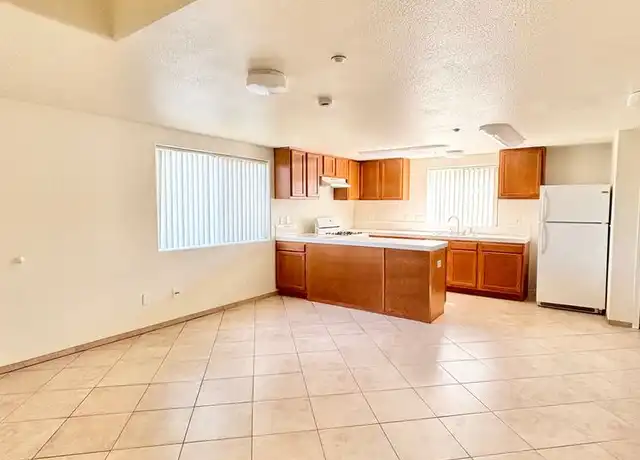 Property at 302 W Laurel Ave Unit L302A, Lompoc, CA, 93436, 1 bed, 1 bath, [object Object]