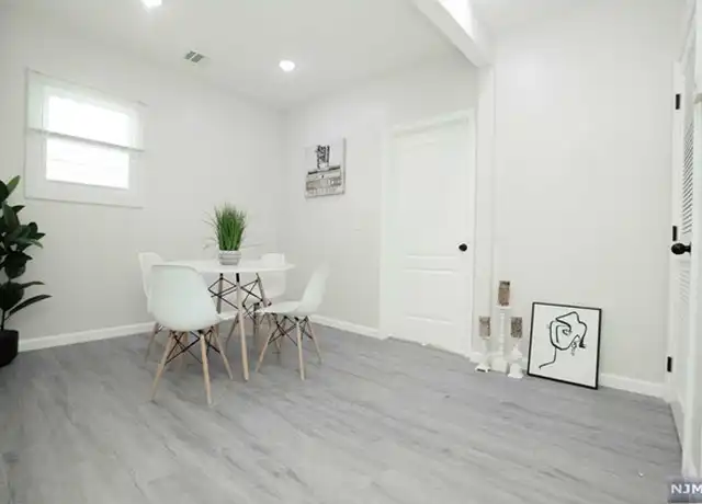Property at 69 Sunset Ave Unit F2, Newark, NJ, 07106, 2 beds, 1 bath, [object Object]