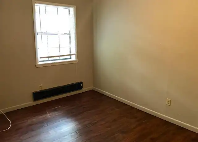 Property at 607 W Rusk St Unit B, Marshall, TX, 75670, 2 beds, 1 bath, [object Object]