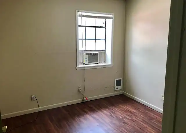 Property at 607 W Rusk St Unit B, Marshall, TX, 75670, 2 beds, 1 bath, [object Object]