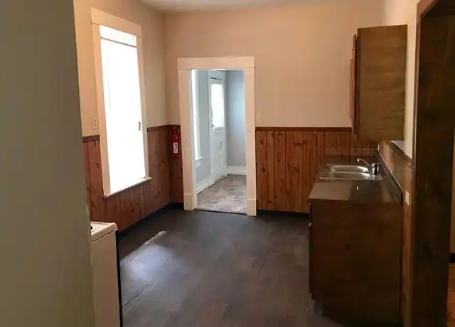Property at 607 W Rusk St Unit B, Marshall, TX, 75670, 2 beds, 1 bath, [object Object]