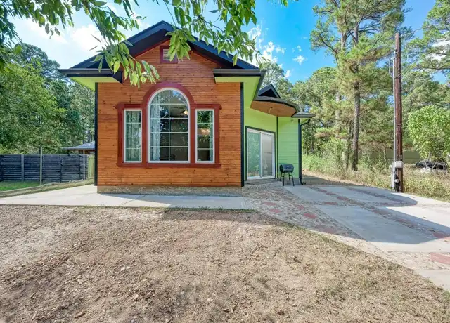 Property at 124 Pinewood Dr, Bastrop, TX, 78602, 2 beds, 1 bath, [object Object]