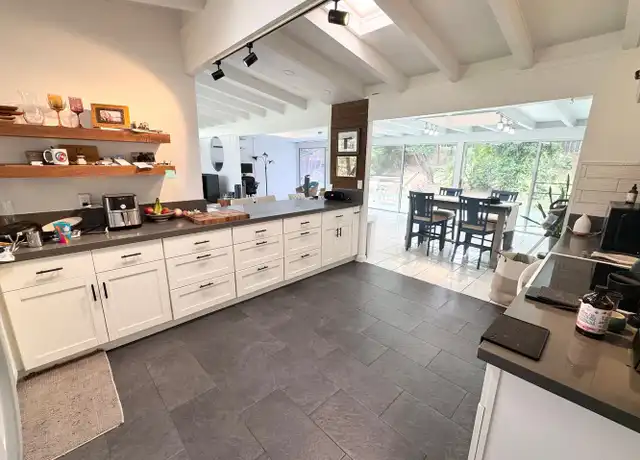 Property at 317 Ilimalia Loop, Kailua, HI, 96734, 2 beds, 1 bath, [object Object]
