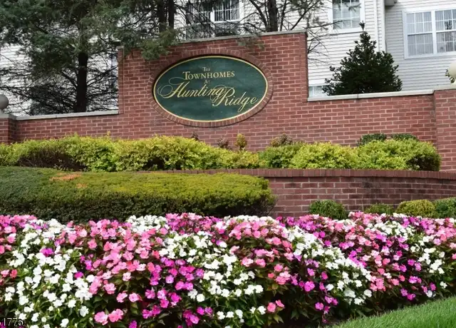 Property at 25 Gordon Cir, Parsippany, NJ, 07054, 3 beds, 2.5 baths, [object Object]
