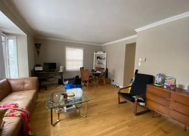 Property at 2519 N Lake Dr Unit 1, Milwaukee, WI, 53211, 1 bed, 1 bath, [object Object]