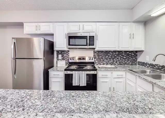 Property at Providence at Heights - 2400 Hackett Dr, Houston, TX, 77008, 1-3 bed, 1-2 bath, [object Object]