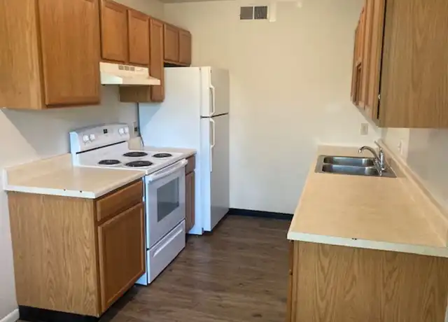 Property at 1100 Garden Way Unit 1126B, Manhattan, KS, 66502, 2 beds, 1 bath, [object Object]
