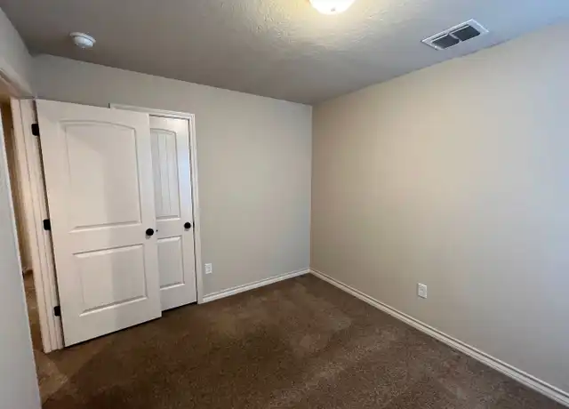 Property at 6866 Lakeview Dr #101, San Antonio, TX, 78244, 3 beds, 2.5 baths, [object Object]