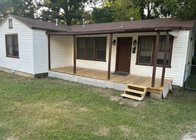Property at 224 E Velma Ave, Springdale, AR, 72764, 2 beds, 1 bath, [object Object]