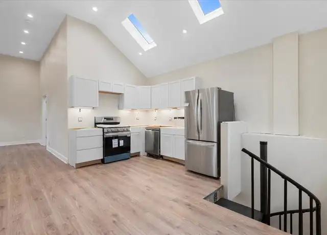 Property at 1013 N Winchester Ave Unit CH, Chicago, IL, 60622, 2 beds, 2 baths, [object Object]