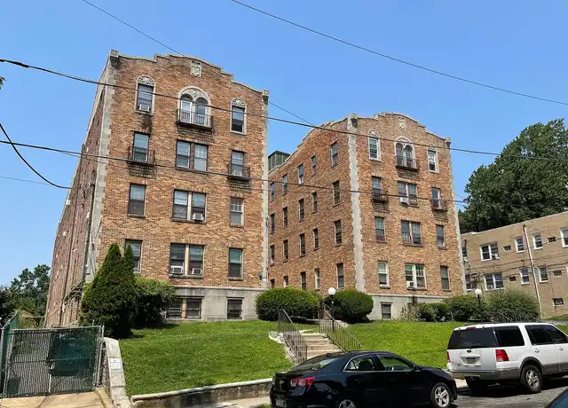 Property at Oak Lynne Apartments - 6610 N 8th St, Philadelphia, PA, 19126, 1 bed, 1 bath, [object Object]