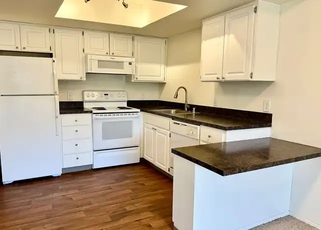 Property at North City Place - 1550 NE 177th St, Shoreline, WA, 98155, 2 beds, 1 bath, [object Object]