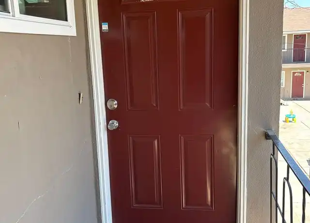 Property at 1570 Valley View Rd Unit 1570-10, Hollister, CA, 95023, 2 beds, 1 bath, [object Object]