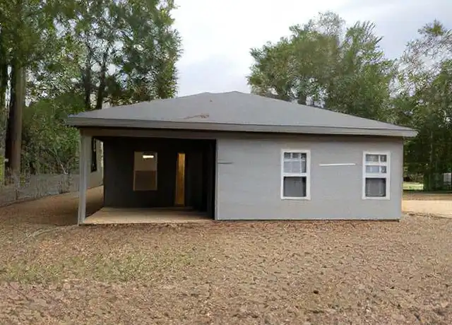 Property at 237 Alabama St, Crestview, FL, 32536, 3 beds, 2 baths, [object Object]