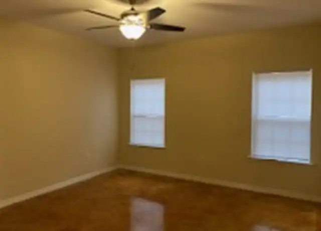 Property at 237 Alabama St, Crestview, FL, 32536, 3 beds, 2 baths, [object Object]