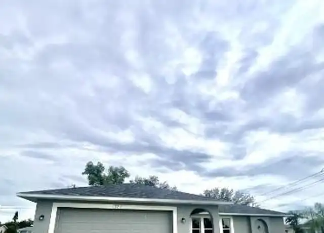Property at 727 SE 8th Pl, Cape Coral, FL, 33990, 3 beds, 2 baths, [object Object]