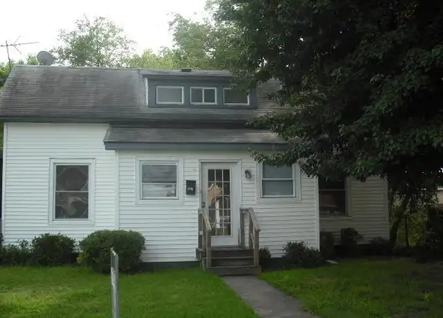 Property at 327 Locust Ave, Hampton, VA, 23661, 4 beds, 2 baths, [object Object]