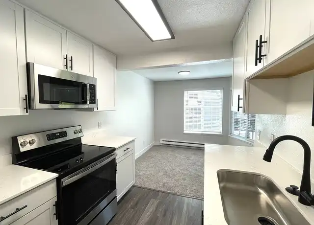 Property at Bridlewood - 13210 97th Ave NE, Kirkland, WA, 98034, 1-2 bed, 1 bath, [object Object]