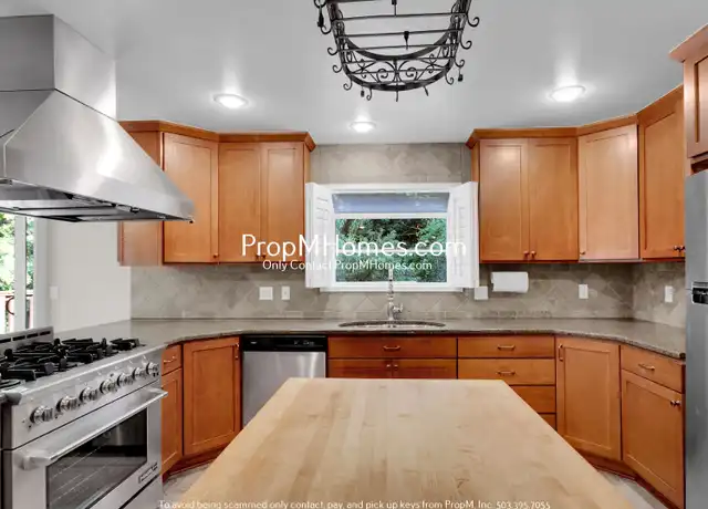 Property at 13950 SW Barlow Rd, Beaverton, OR, 97008, 4 beds, 3 baths, [object Object]