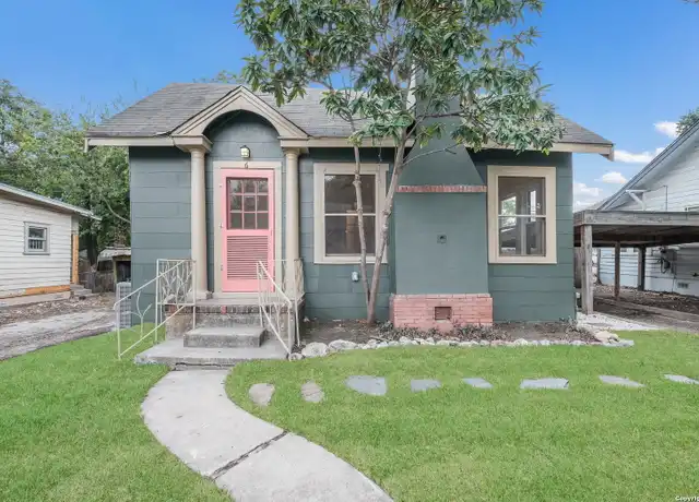 Property at 6 French Ct, San Antonio, TX, 78212, 2 beds, 1 bath, [object Object]