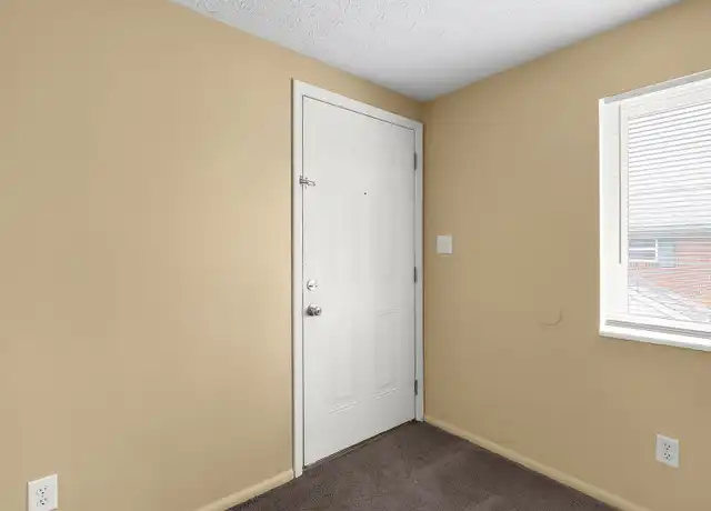 Property at 179 Currier Dr Unit 179B, Columbus, OH, 43207, 2 beds, 1 bath, [object Object]