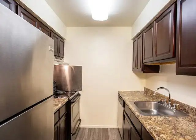 Property at Stonington Court Apartments - 1800 Laurel Rd, Lindenwold, NJ, 08021, 1-2 bed, 1-2 bath, [object Object]