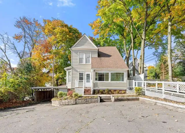 Property at 41 Cook Ave Unit 2nd floor, Meriden, CT, 06451, 1 bed, 1 bath, [object Object]