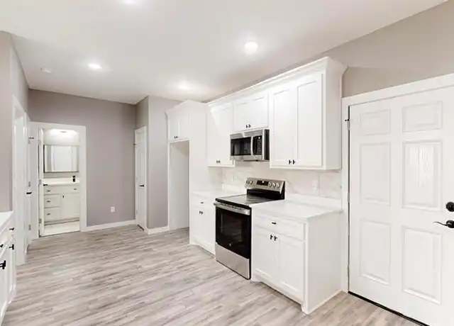 Property at 805 Fletcher St, Gainesville, TX, 76240, 3 beds, 2 baths, [object Object]