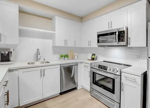 Property at Zephyr Apartments - 2847 Leeward Ave, Los Angeles, CA, 90005, 2 beds, 2 baths, [object Object]