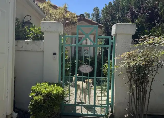 Property at 816 Vista Arriago, Camarillo, CA, 93012, 2 beds, 2 baths, [object Object]
