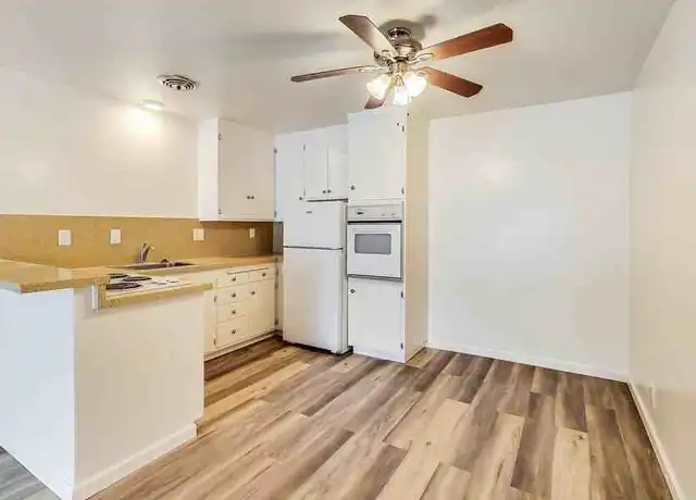 Property at 210 Athol Ave Unit 06, Oakland, CA, 94606, 2 beds, 1 bath, [object Object]