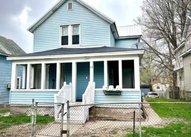Property at 49 Cook Ave W Unit 2, St Paul, MN, 55117, 2 beds, 1 bath, [object Object]