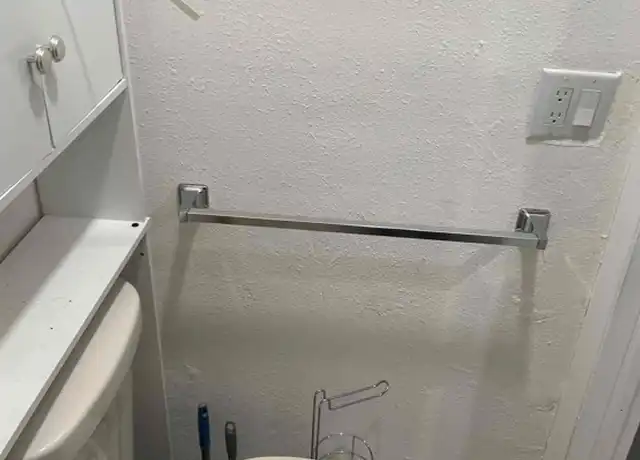 Property at 3417 Bahama Dr Unit B, Miramar, FL, 33023, 1 bed, 1 bath, [object Object]
