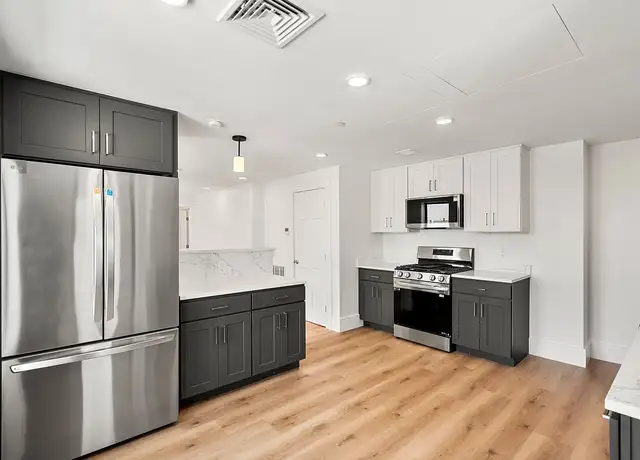 Photo of 434 Massachusetts Ave, Cambridge, MA 02139