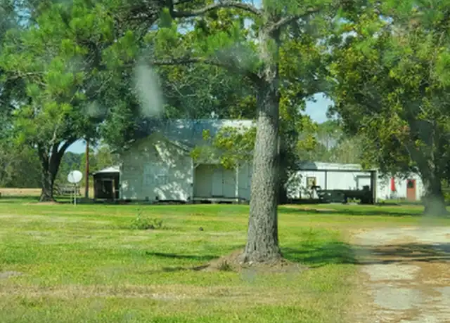 Property at 28089 Leonard Rd, Elton, LA, 70532, 2 beds, 1 bath, [object Object]