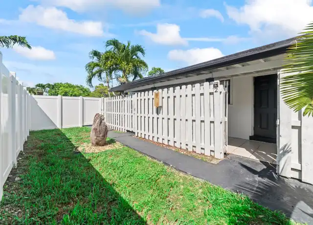 Property at 814 NE 14th Pl Unit 2, Fort Lauderdale, FL, 33304, 1 bed, 1 bath, [object Object]
