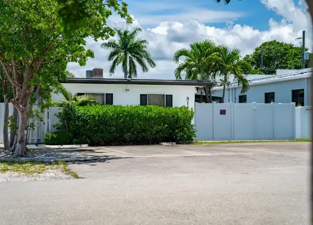 Property at 814 NE 14th Pl Unit 2, Fort Lauderdale, FL, 33304, 1 bed, 1 bath, [object Object]